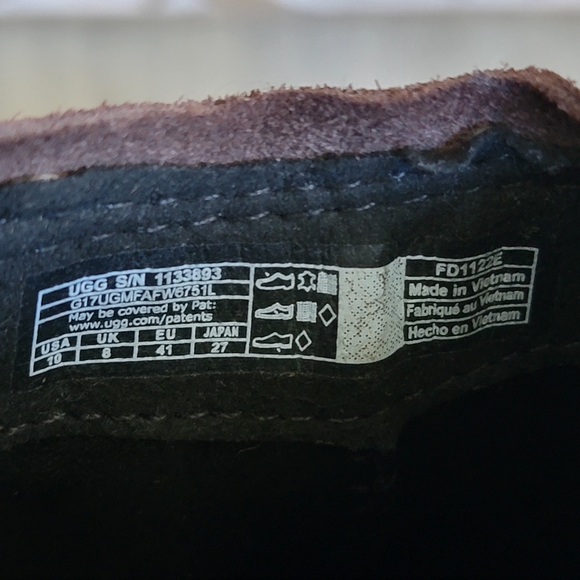 UGG Ashton Chelsea Waterproof Suede Boot - Picture 7 of 9